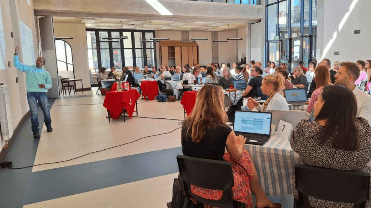 Building Educators’ AI Confidence with Mindjoy Professional Development