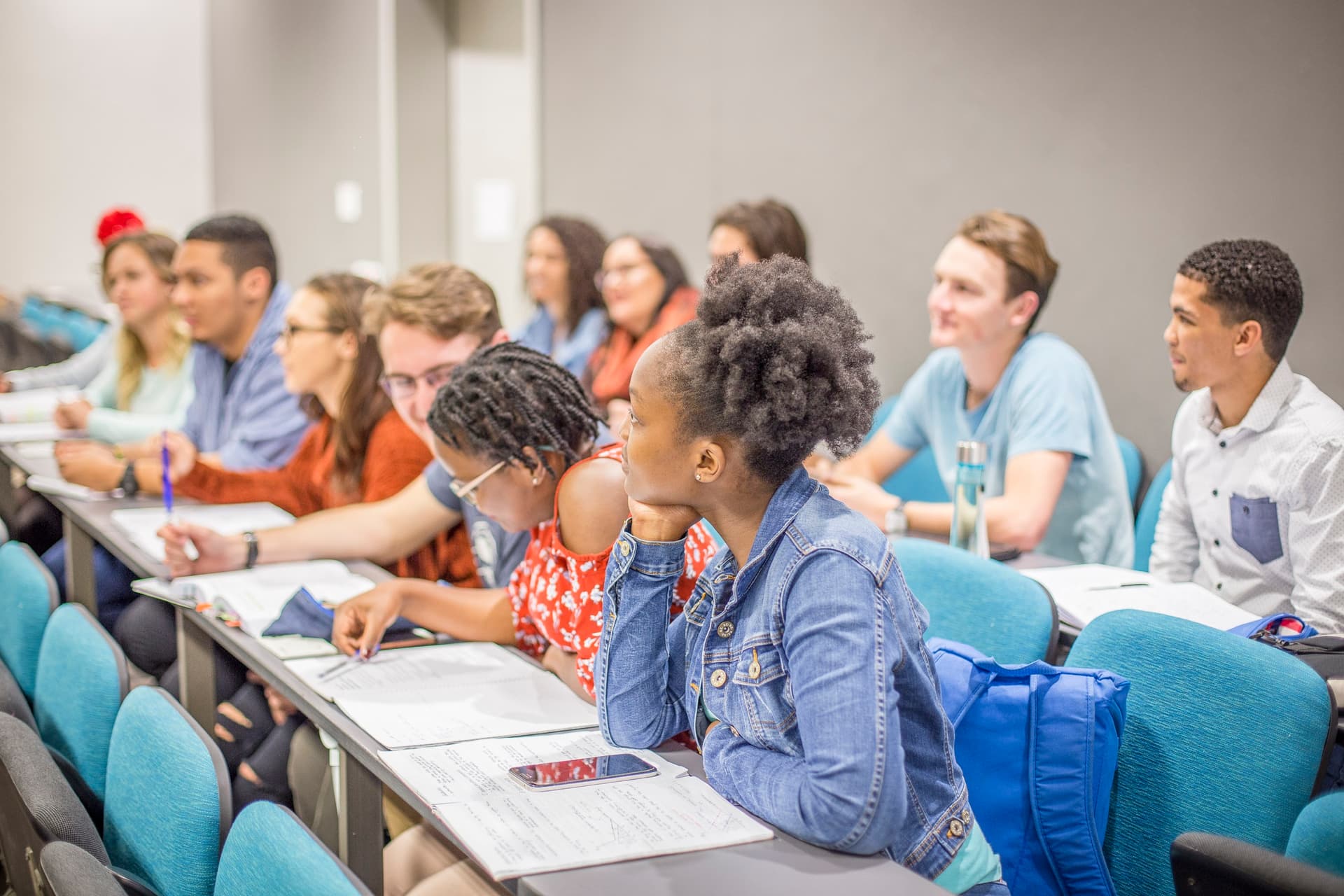 Empowering Students and Fostering Critical Thinking in Academic Literacy at Stellenbosch University with Mindjoy